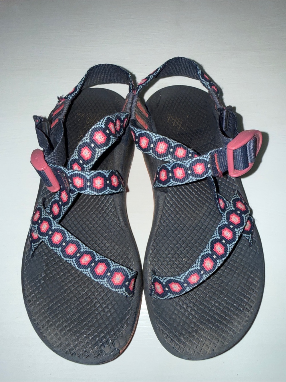 Chacos Women's Outdoor Strappy Sandals in Navy with Pink Accents size 8